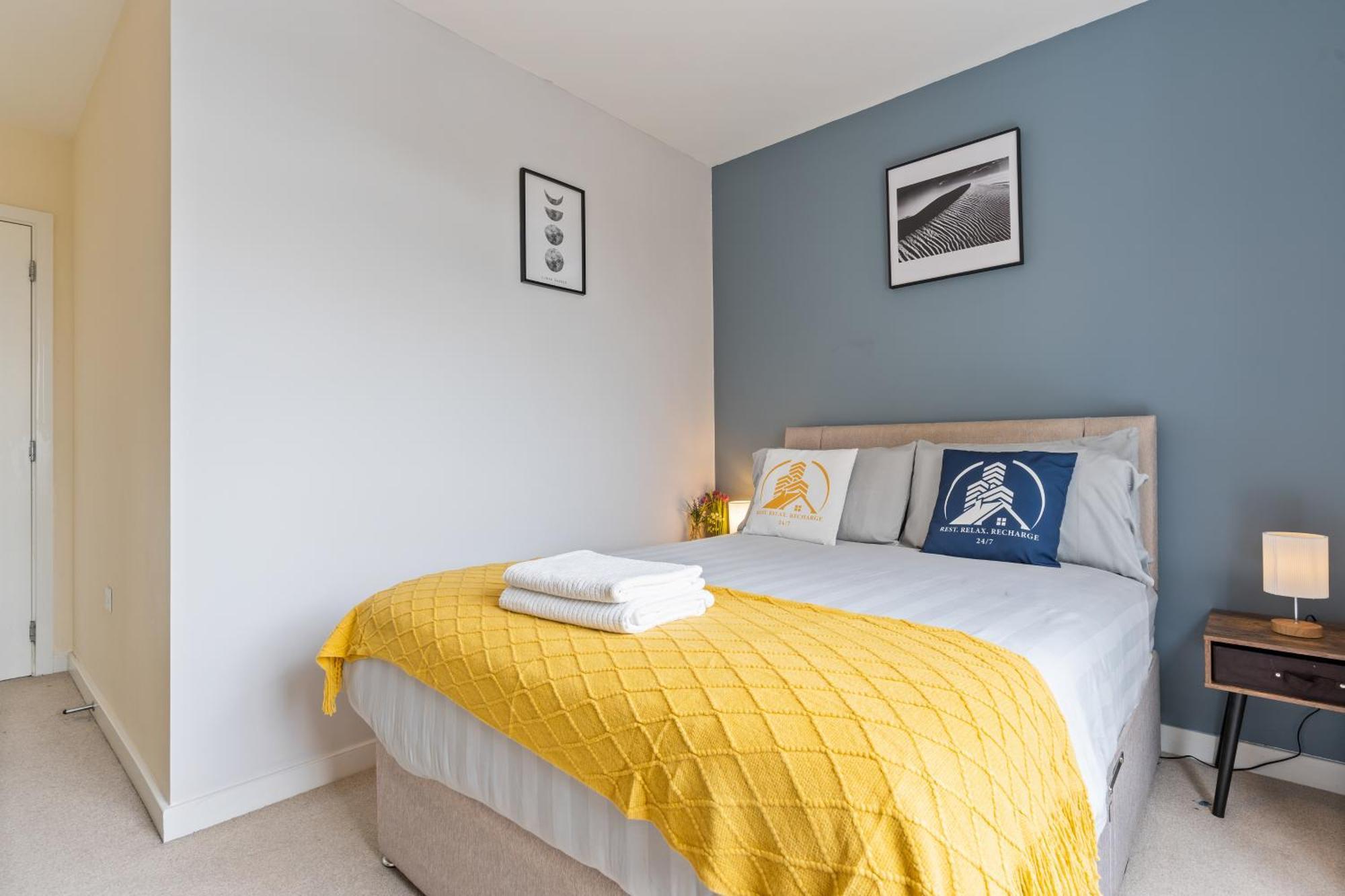 247 Serviced Accommodation In Telford 2 Bedroom Apartment エクステリア 写真